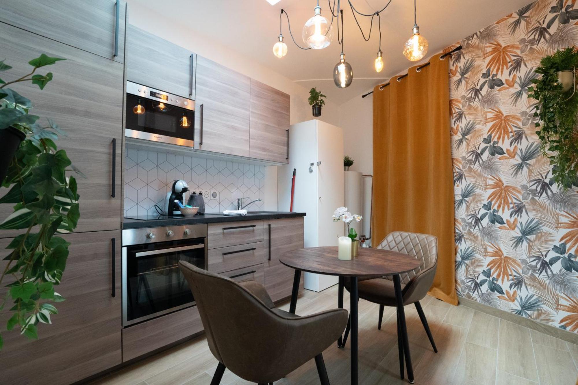 L'Escale Balneo'Romantique - Loveroom - Jacuzzi & Petit Dejeuner 马恩河畔维列 外观 照片